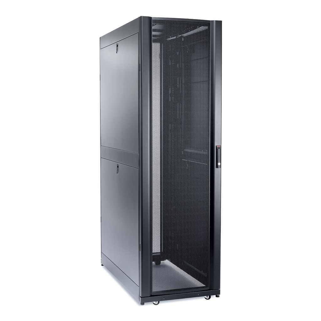 Product image for SQUARED AR3305 APC NetShelter SX, S