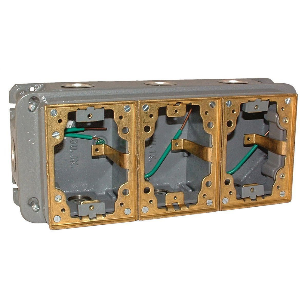 Product image for Raco 6275 3-Gang Adjustable Rectangular Floor Box for Concrete Pour