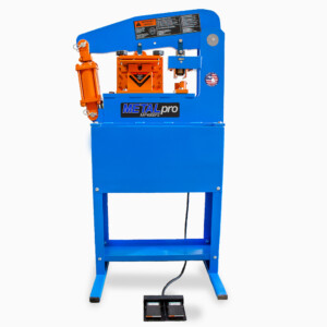 40 Ton Hydraulic Ironworker with punch station and 6" shear