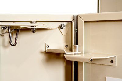 3M(TM) Bi-fold Door Kit Left for 4295GXP