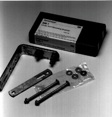 3M Cross-Arm Mounting Bracket MB-1, galvanized steel, 10 /Case