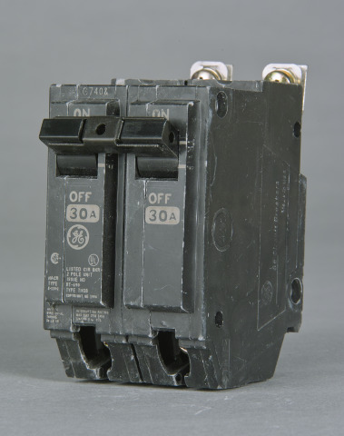 Product image for GE TXQC2130WL CIRCUIT BREAKER 2P 30