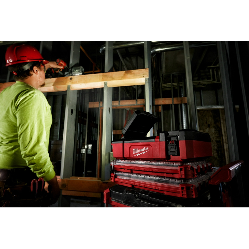 M12™ PACKOUT™ Flood Light w/ USB Charging