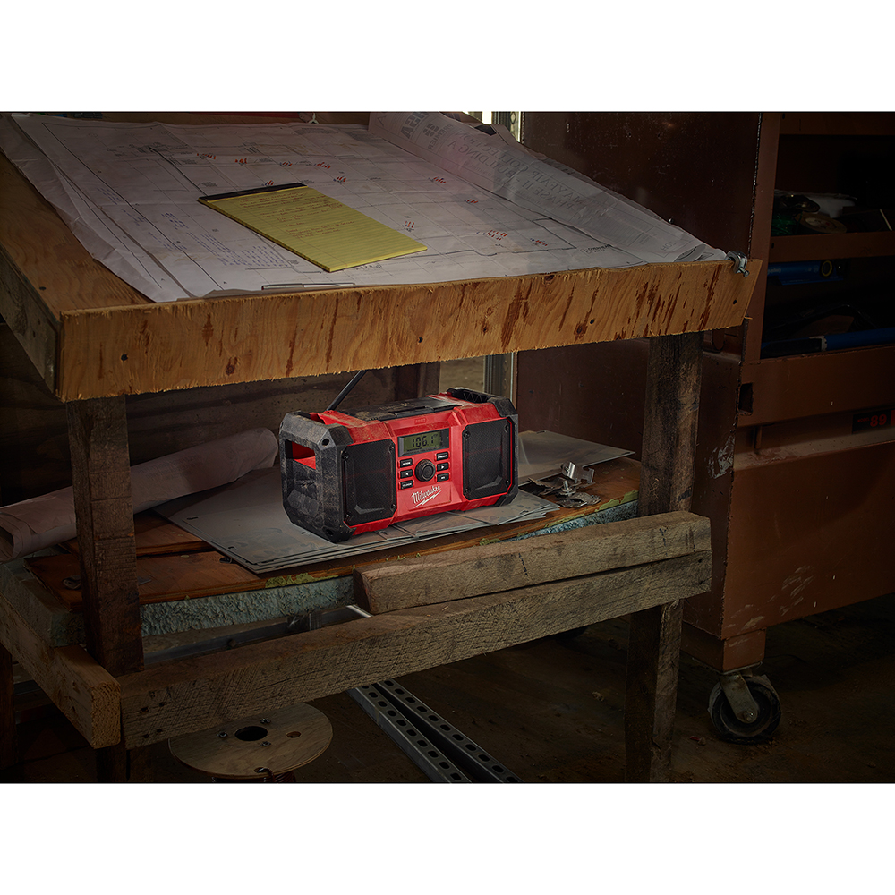 M18™ Jobsite Radio