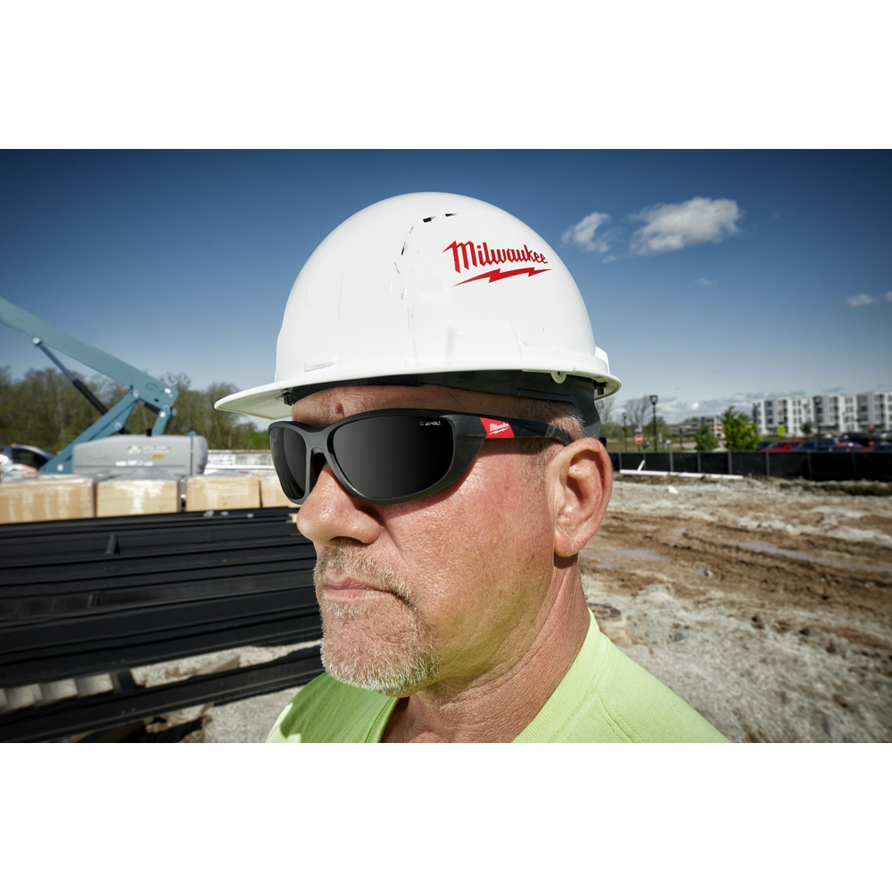 Polarized High Performance Safety Glasses with Gasket