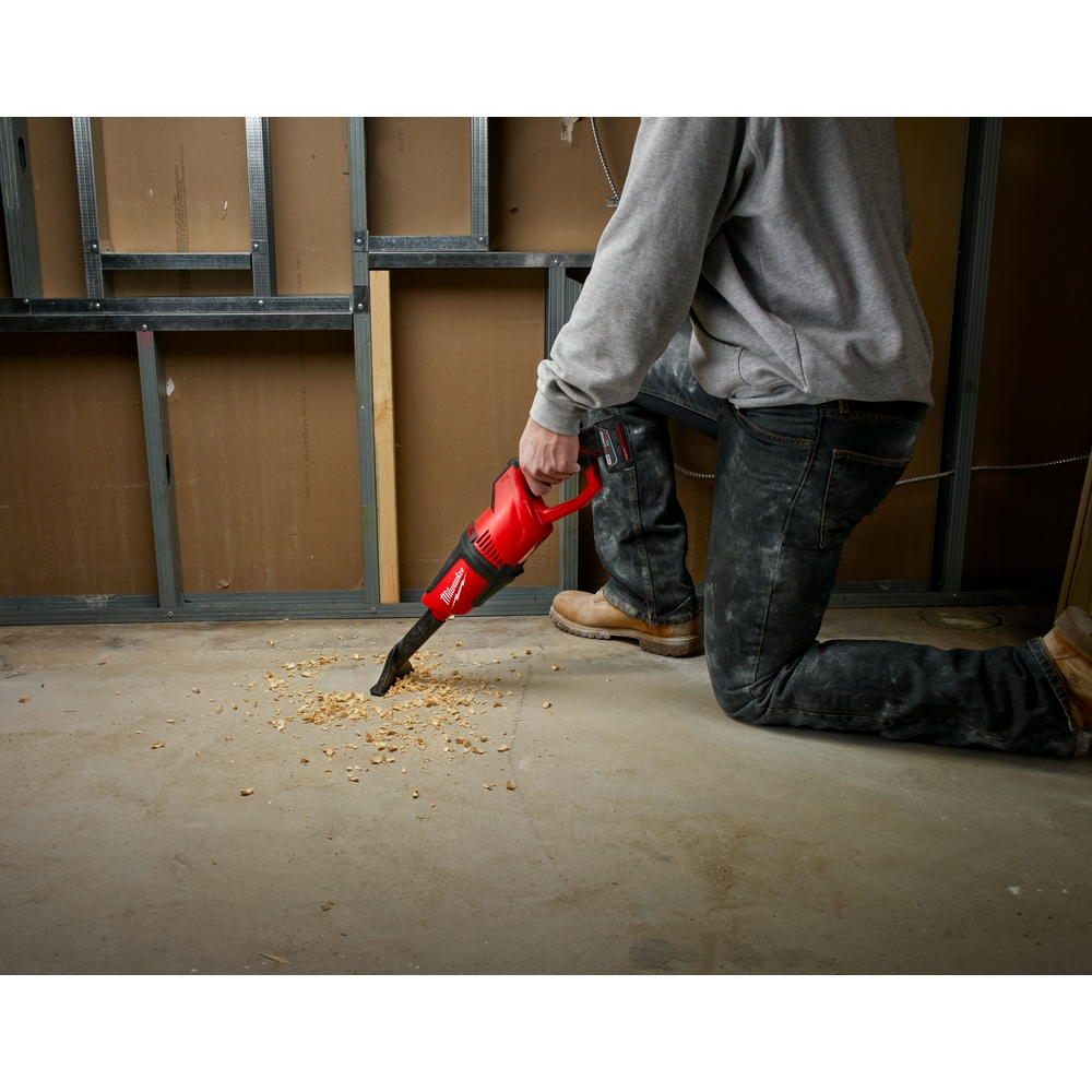 M12™ Compact Vacuum