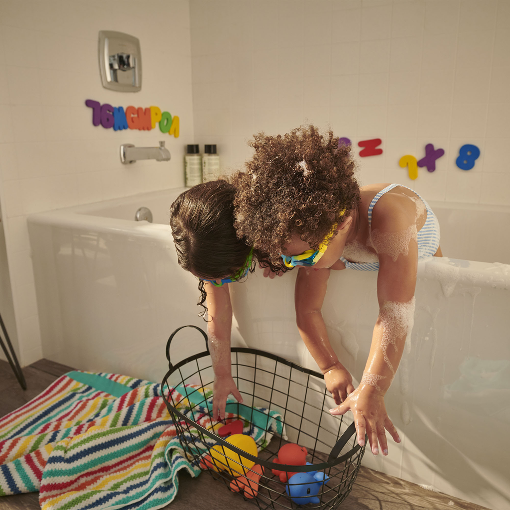 STUDIO ACRYLIC TUB 60X32 LH WHITE, White