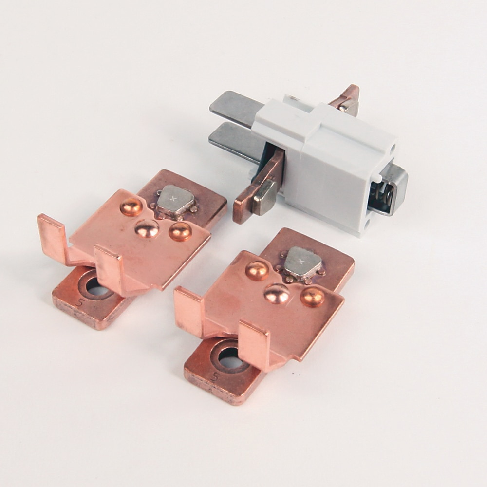 Renewal Parts For IEC Contactors, Main Contacts. For Use With 100-D210