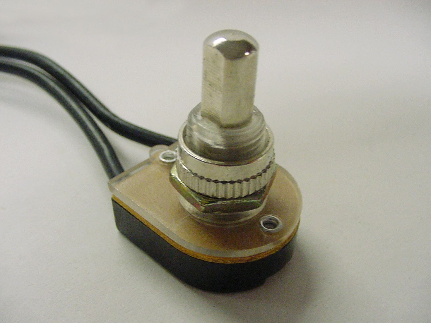 Product image for GB GSW-24BP SPST PUSH BUTTON SWITCH