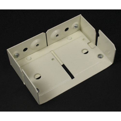 Wiremold V4017 3-1/8 x 1-1/2" Ivory Steel Multiple Channel Raceway Internal Elbow Wiremold V4017 3-1/8 x 1-1/2" Ivory Steel Multiple Channel Raceway Internal Elbow