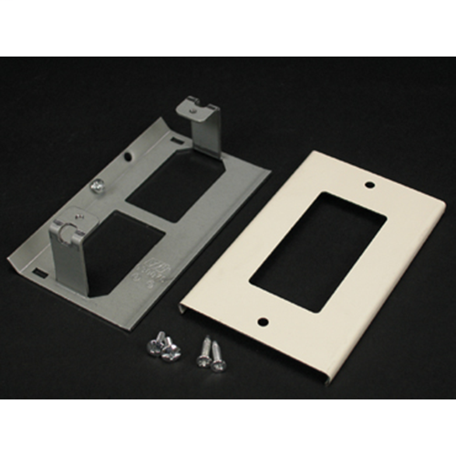3000 Rectangular Decorator Receptacle Cover Fitting