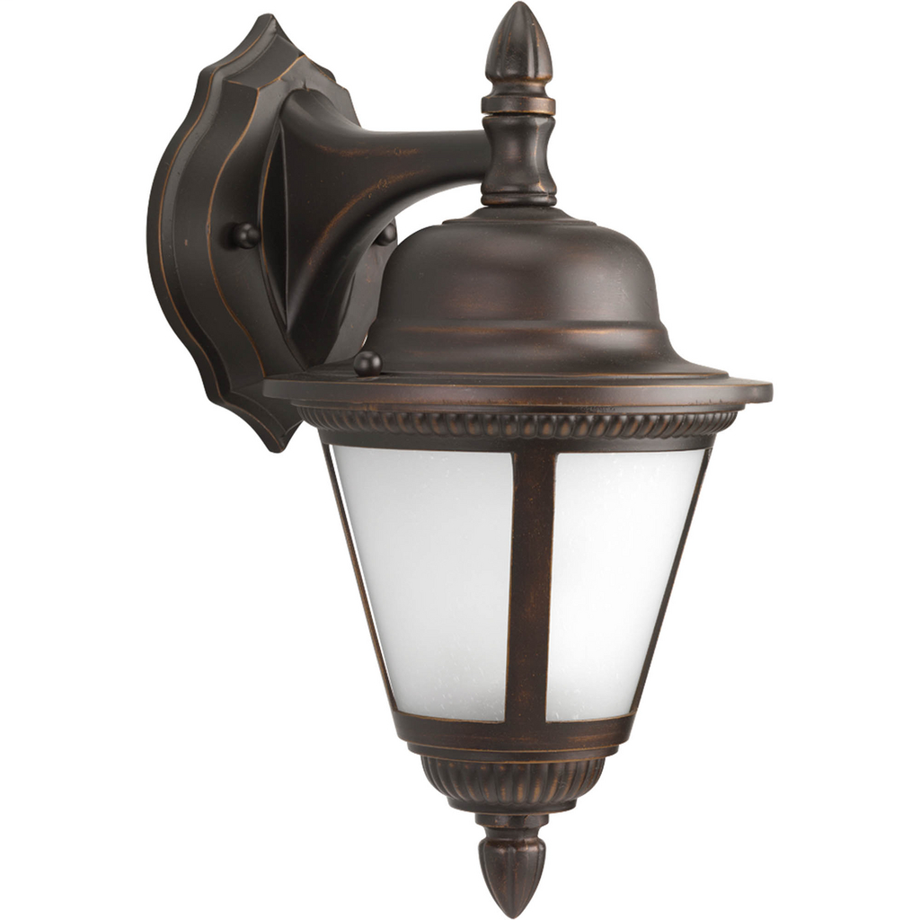 1-Lt. CFL wall lantern