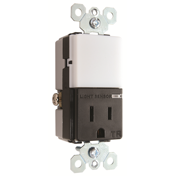 Night Light with Single 15A Tamper-Resistant Outlet, Black