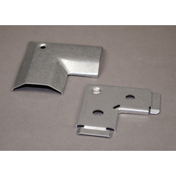 Wiremold 1511 2-5/8" Galvanized Steel 1-Channel Overfloor Raceway 90 Degrees Flat Elbow Wiremold 1511 2-5/8" Galvanized Steel 1-Channel Overfloor Raceway 90 Degrees Flat Elbow