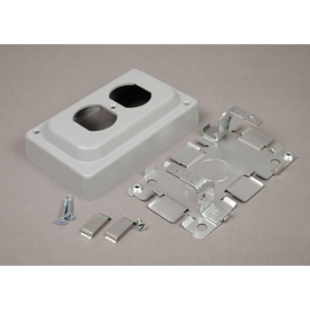 1500/2600 Series Overfloor Raceway Duplex Receptacle Box 1546B