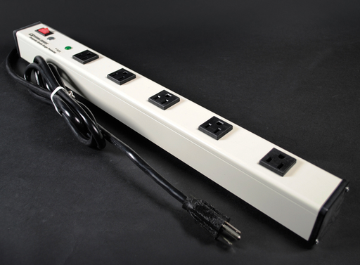 Plug-In Outlet Center Unit / 120V/15A/5 O/L /lighted switch/6' cord/Computer Grade Surge