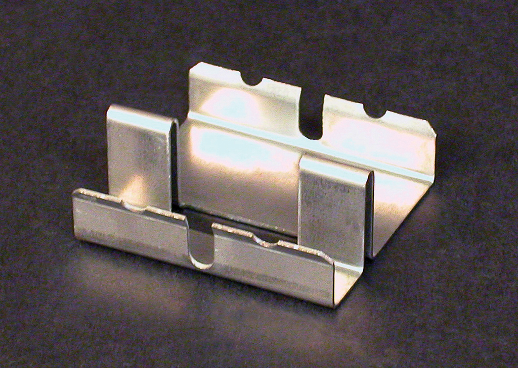 Wiremold 2401D 2" Ivory Steel Raceway Divided Coupling World Electric