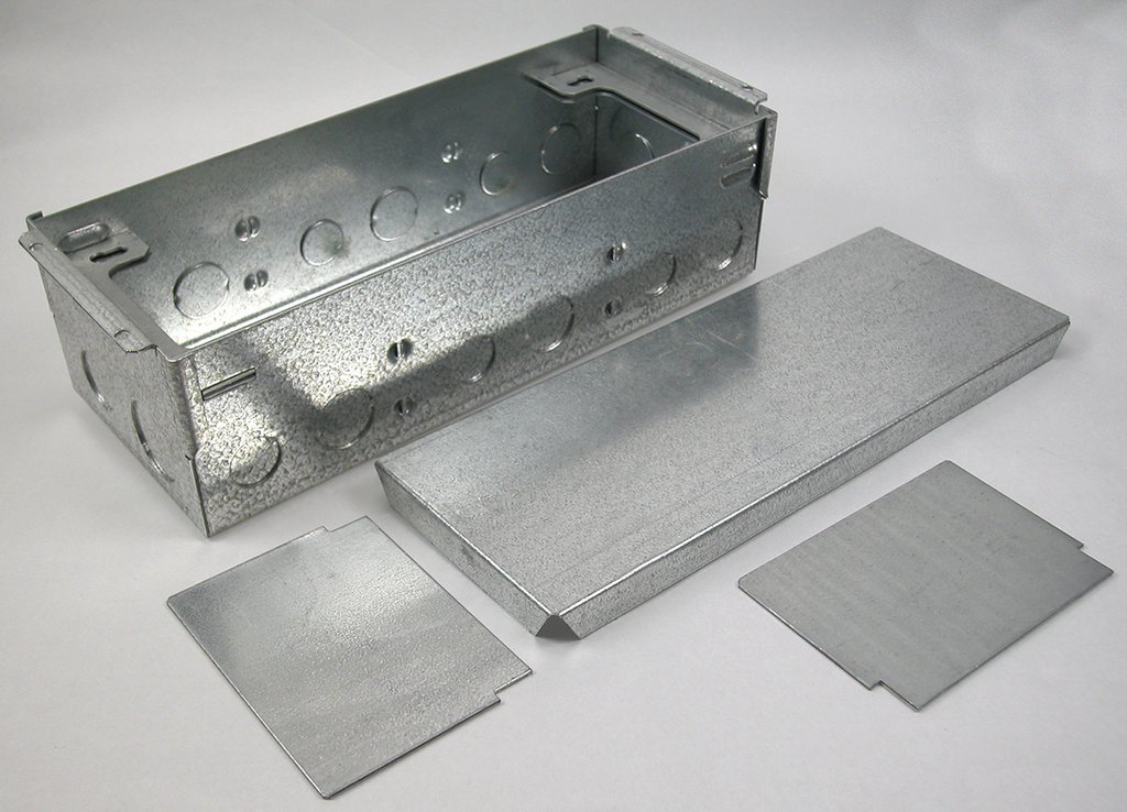 Product image for Wiremold 880W3 1/2 x 3/4 x 1" 56/68 In? 3-Gang Steel Floor Box