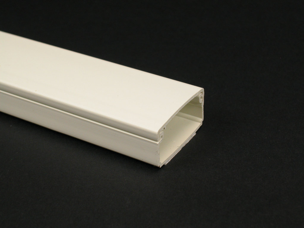 Product image for Wiremold PN10L08V 3/16 x 1-11/16" Ivory Non-Metallic 1-Channel Latching Raceway