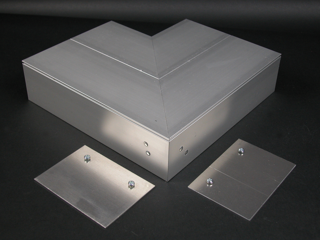 Product image for Wiremold ALA4811 ALA4800-Series Flat Elbow Fitting