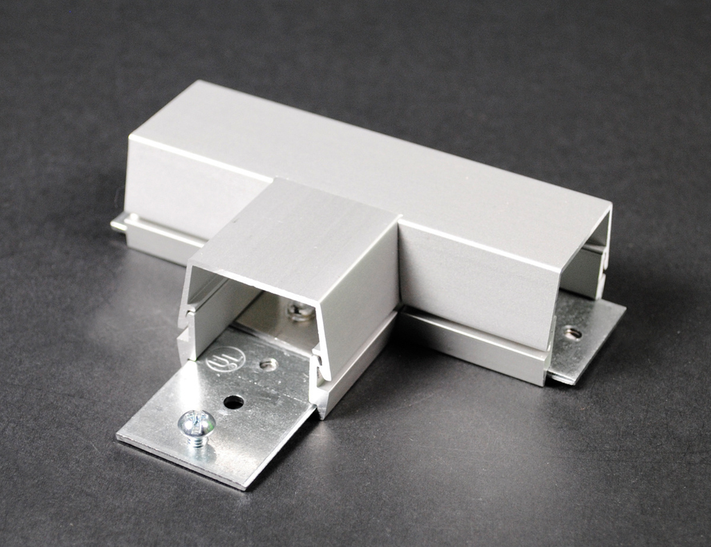 Product image for Wiremold AL2015 AL2000-Series Tee