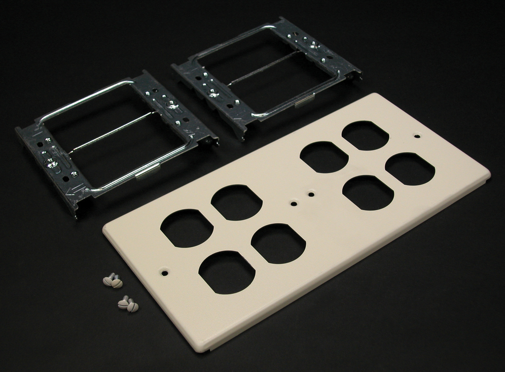 Product image for Wiremold G4047-2BBBB 4-3/4 x 9-1/2" Gray Steel Multiple Channel Raceway 4-Gang Cover 4-Duplex Opening