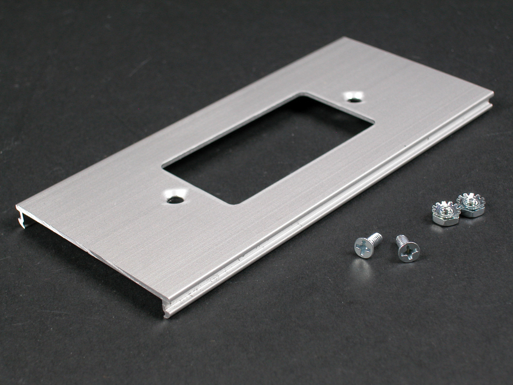 Product image for Wiremold AL3346G 6 x 2-3/4" GFCI and Surge Receptacles Rectangular Raceway Device Cover Plate