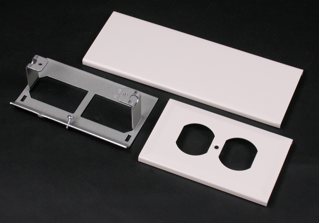 Product image for Wiremold 30TP-B 15 to 20 Amp Steel Duplex Receptacle Cover