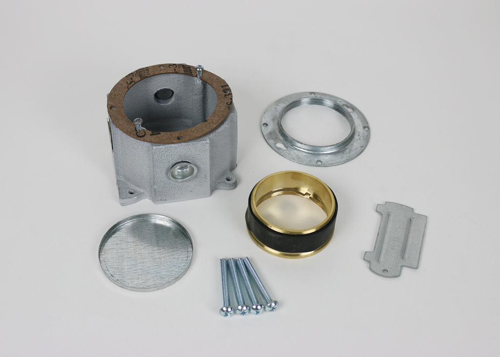 Product image for Wiremold 800CILCK Cast-Iron Floor Box