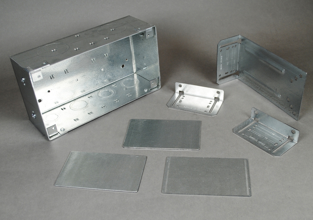 Product image for Wiremold WSA42-4 5 x 9-3/16 Inch Steel 4-Gang Wall Service Box