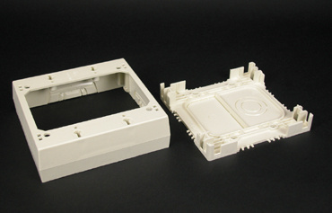 Product image for Wiremold 2347-2 4-3/4 x 4-7/8 x 1-3/8" Ivory Non-Metallic 1-Channel Raceway 2-Gang Device Box