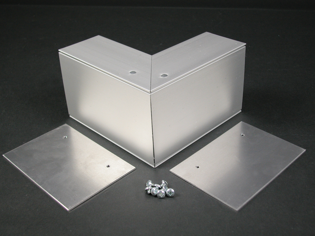 Product image for Wiremold AL3318 90 Degrees 1-Channel Aluminum Elbow