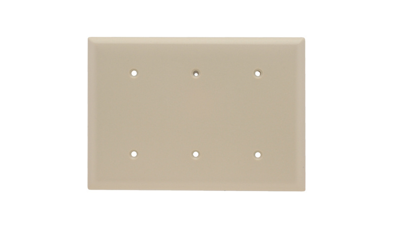Product image for Pass & Seymour SP34-I 3Gang Wall Plate, Blank, Strap Mount, Standard - Ivory