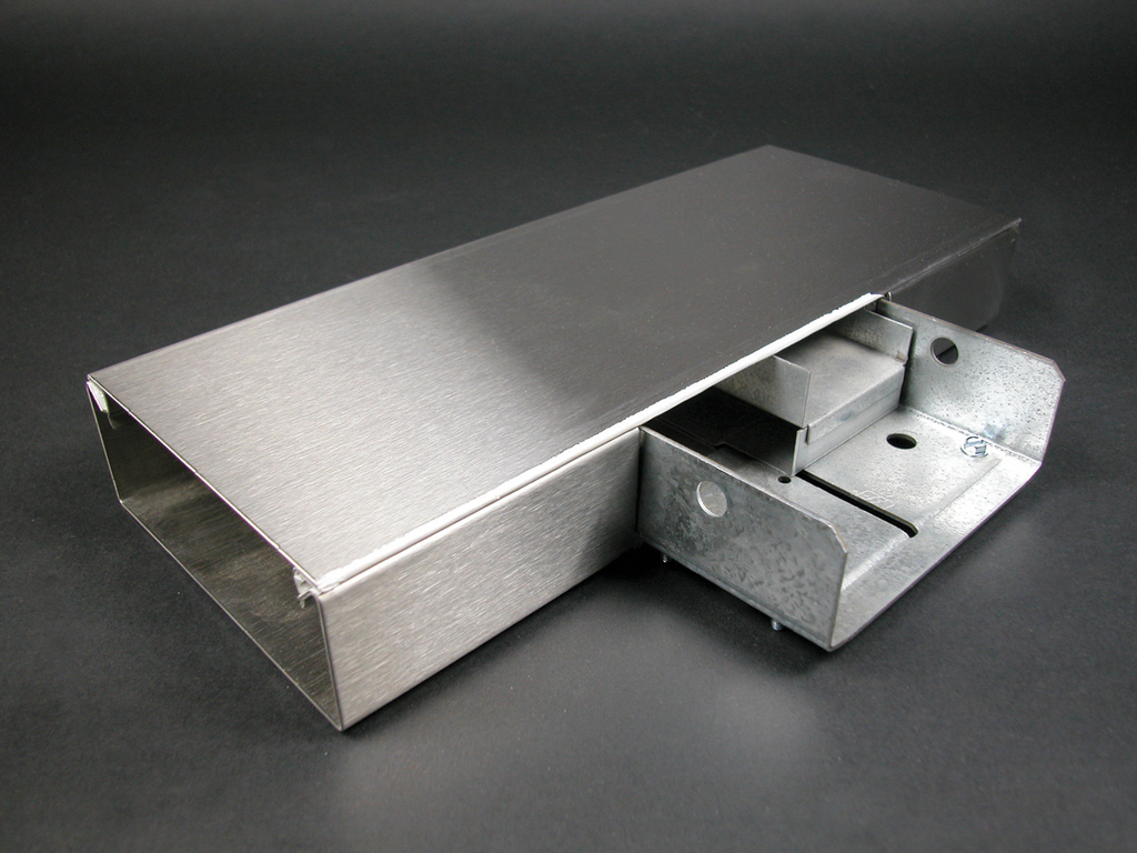 Product image for Wiremold S4015D S4000 Divided Tee Fitting