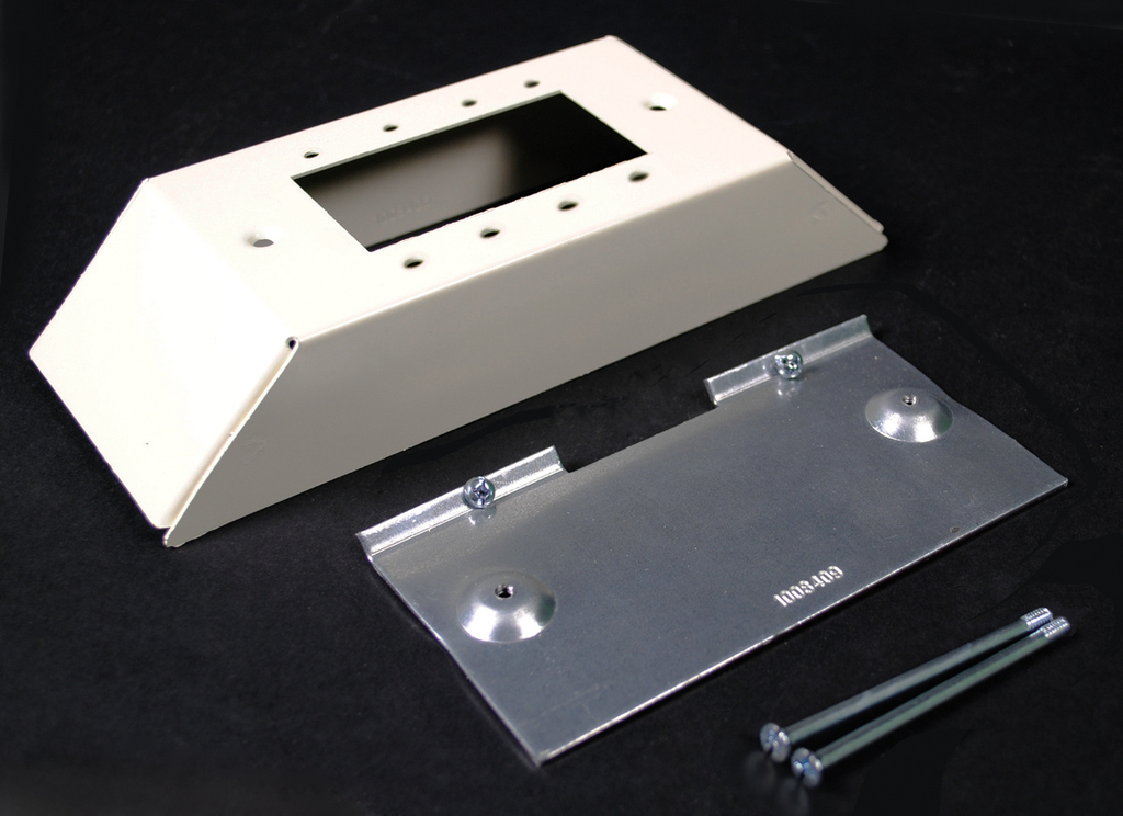 Product image for Wiremold V3046U 3000 Bump-Up Extron MAAP Plate