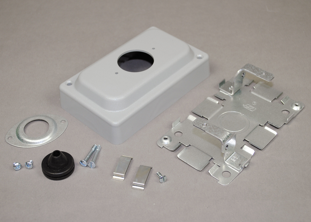 Product image for Wiremold 1546T 5-1/16 x 3-1/16 x 1-5/16" Galvanized Steel 1-Channel Overfloor Raceway Telephone Outlet Box