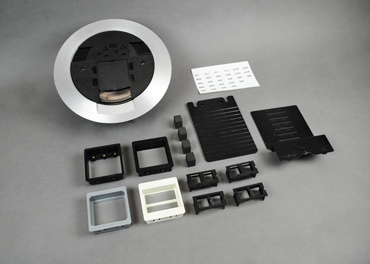 Product image for Wiremold 881AV3CTCBK Ratchet-Pro 881-Series Multiple Service Floor Box Cover Kit