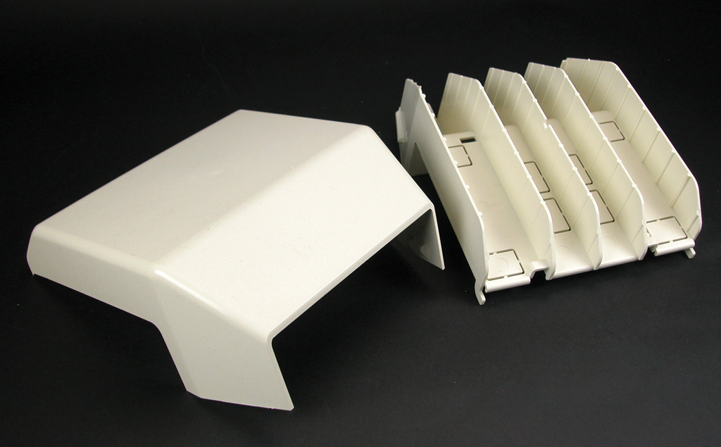 Product image for Wiremold 5415 6-9/16" Ivory Non-Metallic Multiple Channel Raceway Tee