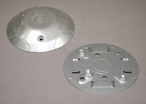 Product image for Wiremold 1542D 4" Galvanized Steel 1-Channel Overfloor Raceway Junction Box