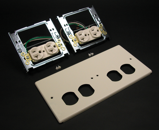 Product image for Wiremold V4047-2WWXX 4047-Series Four-Gang Cover With Two Duplex Receptacles Installed