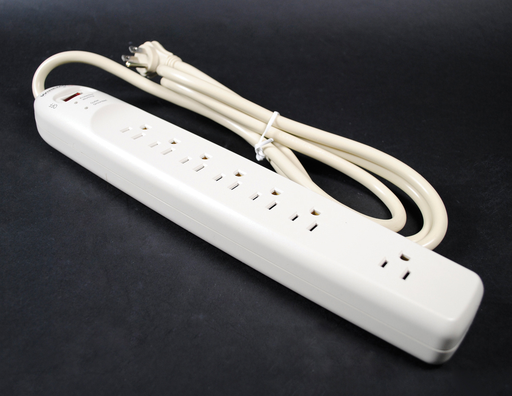 Product image for Wiremold SR10N 13-1/4 x 2-1/2 x 1-9/16" 6 Foot Putty White Foot Plug-In Outlet Center Unit