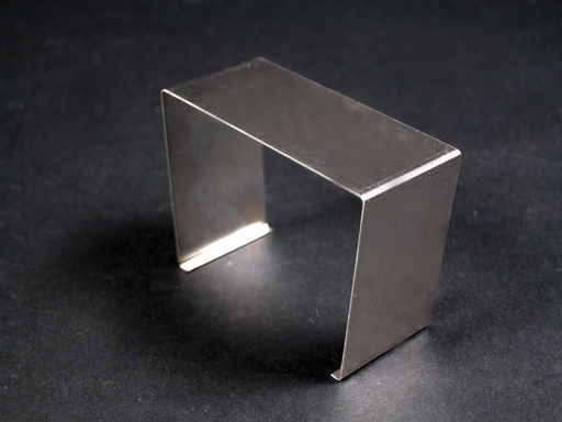 Product image for Wiremold ALA4806 1-3/8" Satin Anodized Aluminum 2-Channel Raceway Cover Clip