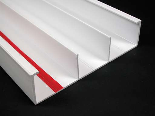 Product image for Wiremold 5500BD3-WH 5500-Series Divided Raceway Base