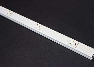 Mayer-DDS-Wiremold 20GB506 Plugmold Multioutlet System in Ivory-1