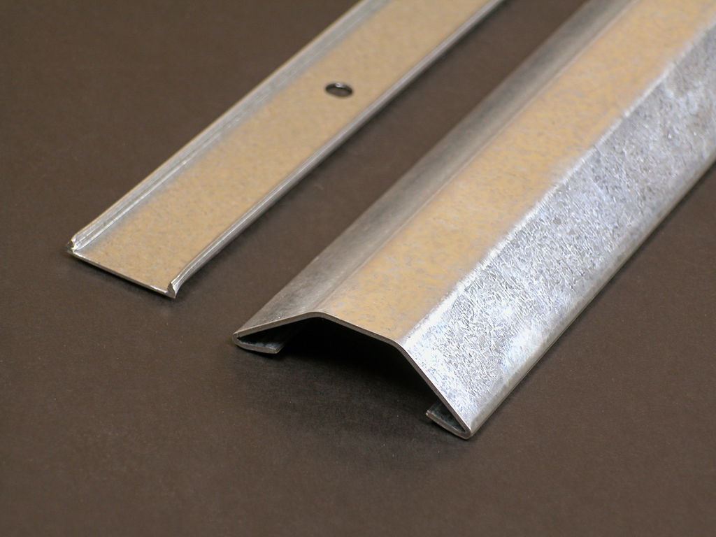 Mayer-DDS-1500 Series Overfloor Raceway Base and Cover-1