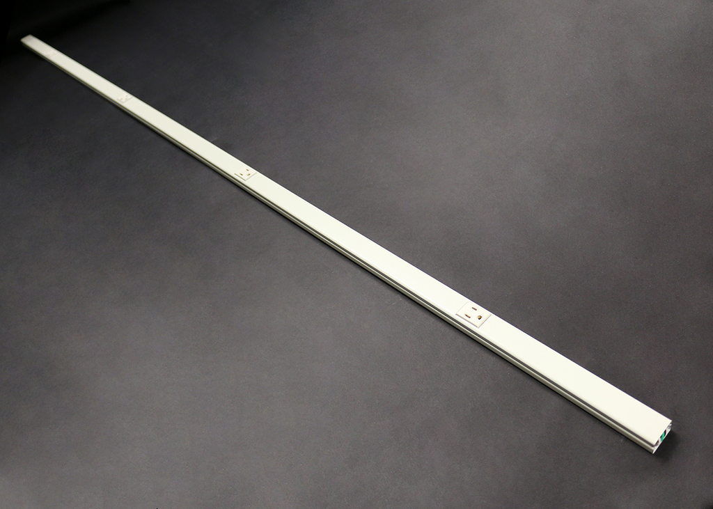 Mayer-DDS-20GBA618 Steel Plugmold® Multioutlet System-1