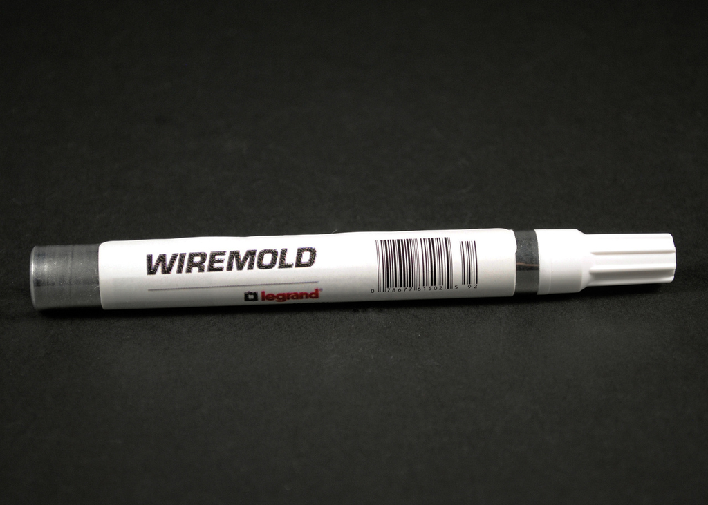 Product image for Wiremold WWE-P 500/700 Touch-Up Paint Pen