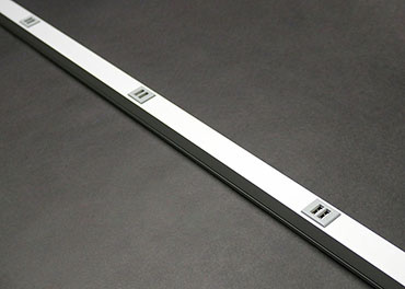 Mayer-DDS-5' All USB Aluminum Plugmold® Multioutlet System-1