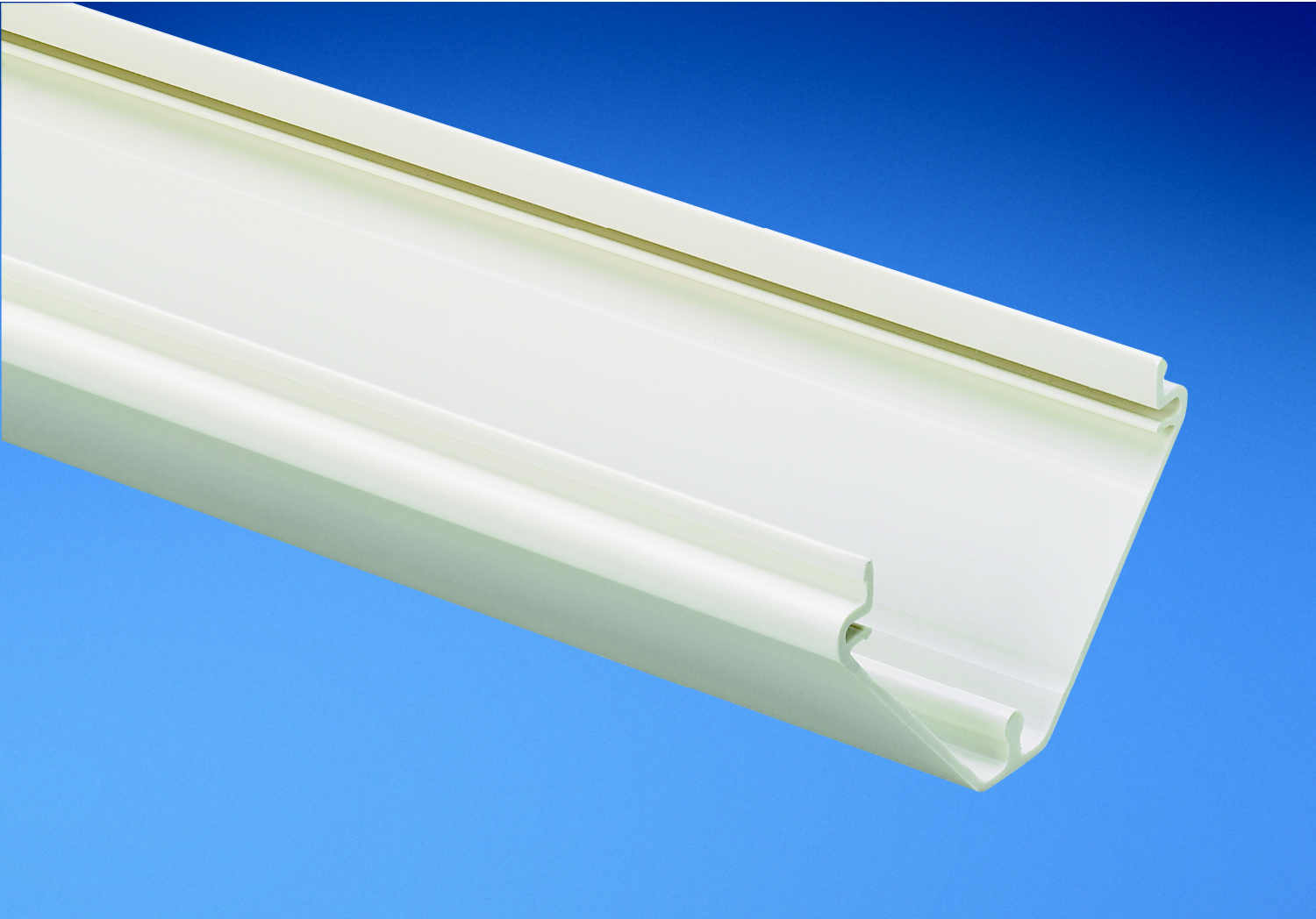 Product image for Panduit WCM35BIW8 Cove Raceway, Power Rated Multi-Channel Raceway Base, Off White, 8ft.