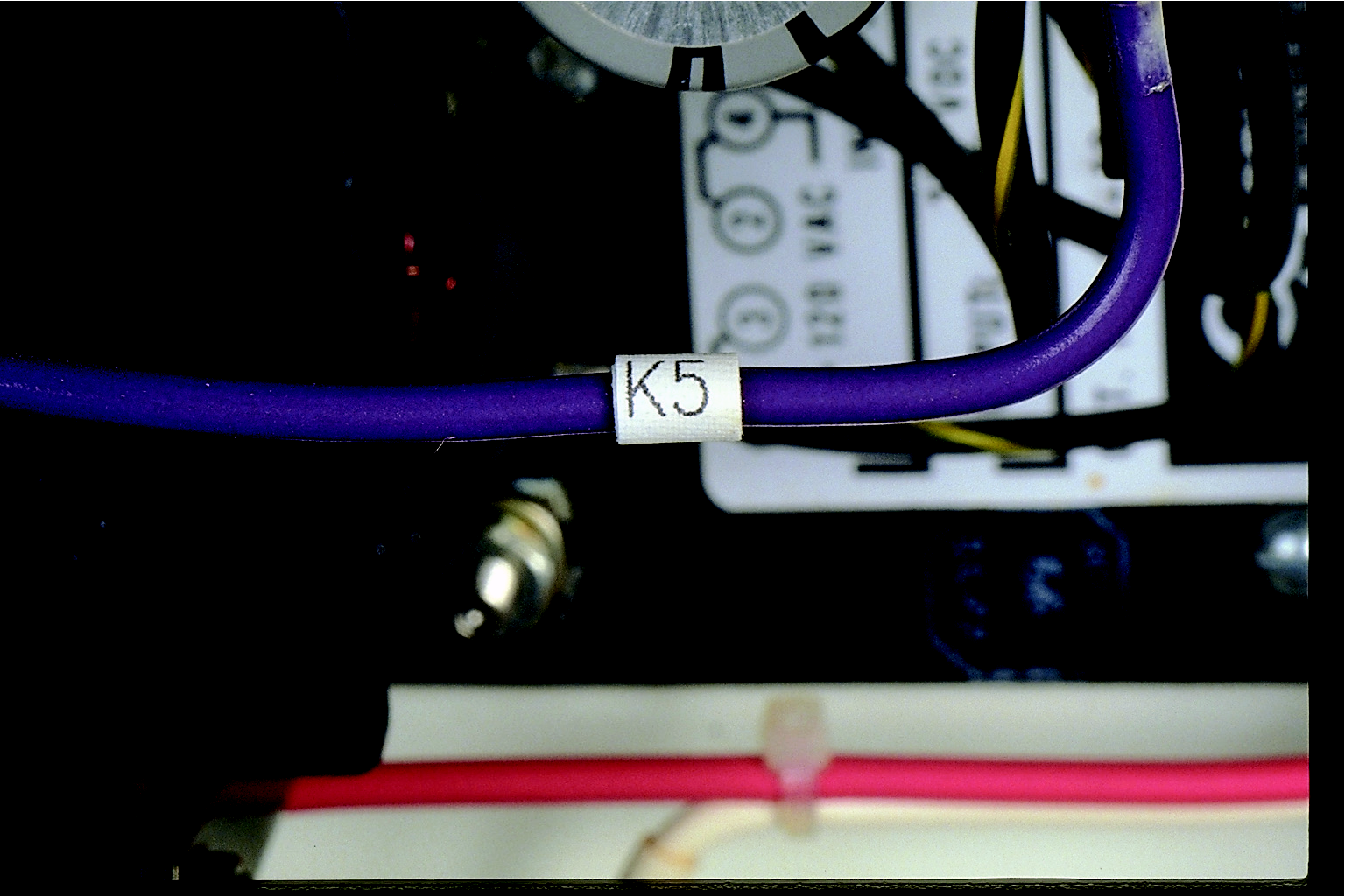 Product image for Panduit PDL-4 Dot Matrix, Self-Lam Label, Vinyl, 1.00" W x 2.44" H, .75" POA, White, 1000 per pk